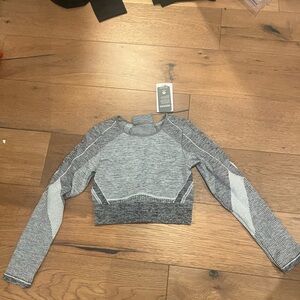 NWT Athleta Gray Long Sleeve Cropped Top